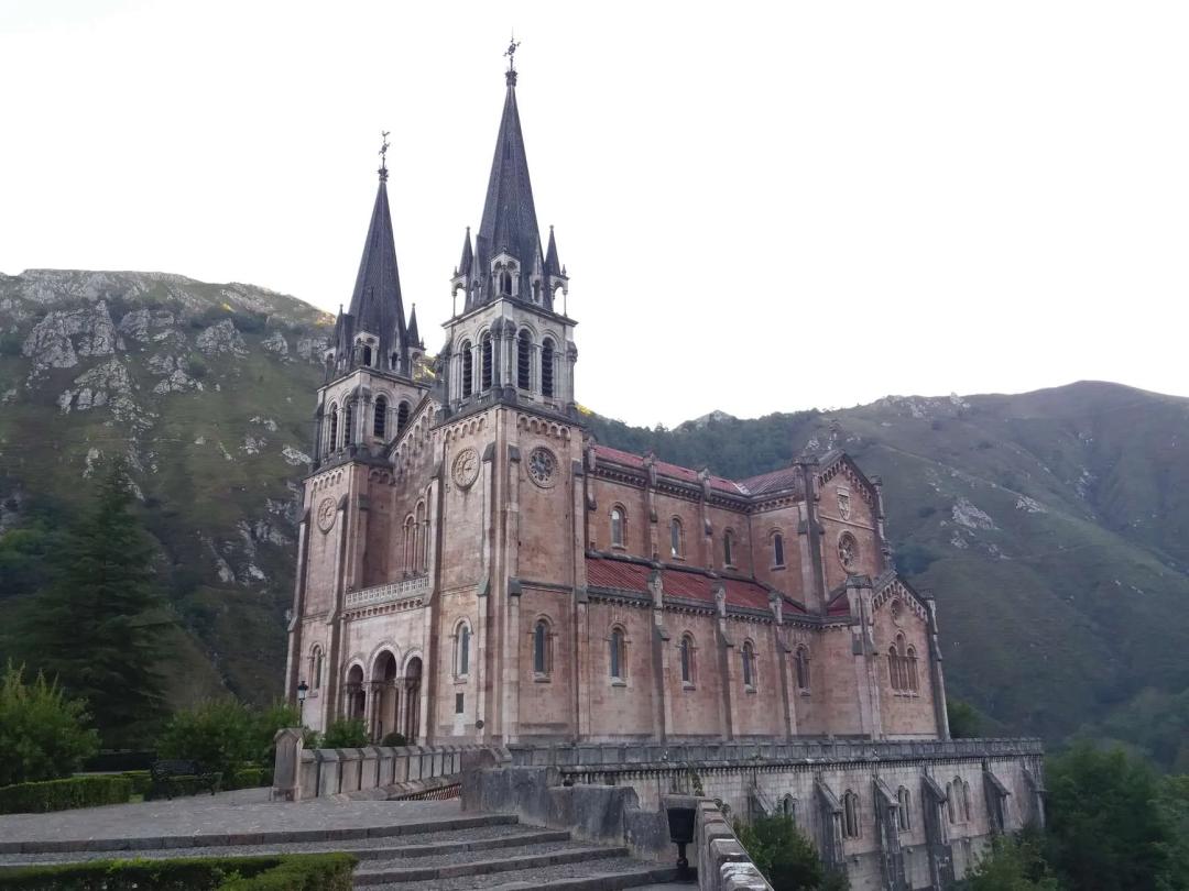 Пляжи Льянеса и Астурии